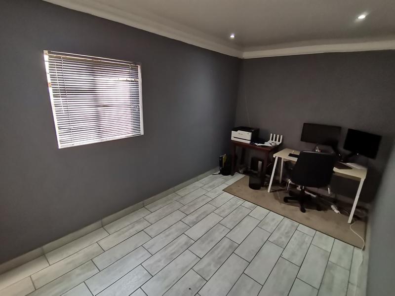 3 Bedroom Property for Sale in Vaalpark Free State